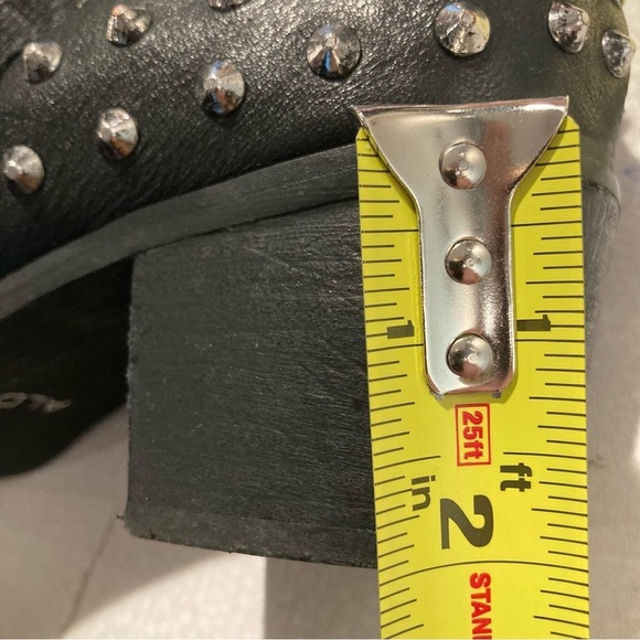 ALDO Sz 7 Back Studded Stacked  Heel Almond Toe Leather Ankle Boots Booties - Picture 6 of 9